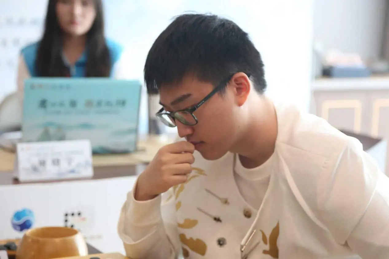 胜负决出棋, 直至中盘胜, 他最后的败 胜负决出棋, 直至中盘胜, 他最后的败