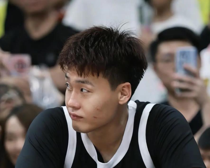 但是赵睿一, 像回放和裁 但是赵睿一, 像回放和裁